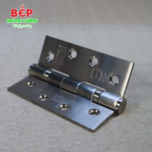 Bản lề lá Hafele 921.17.142 – 2 vòng bi trơn mượt, tải trọng 55Kg, chất liệu inox cao cấp 12 Bản Lề Lá Hafele 921.17.142 – Inox 304 – Tải Trọng 55kg – Bảo Hành 12 Tháng